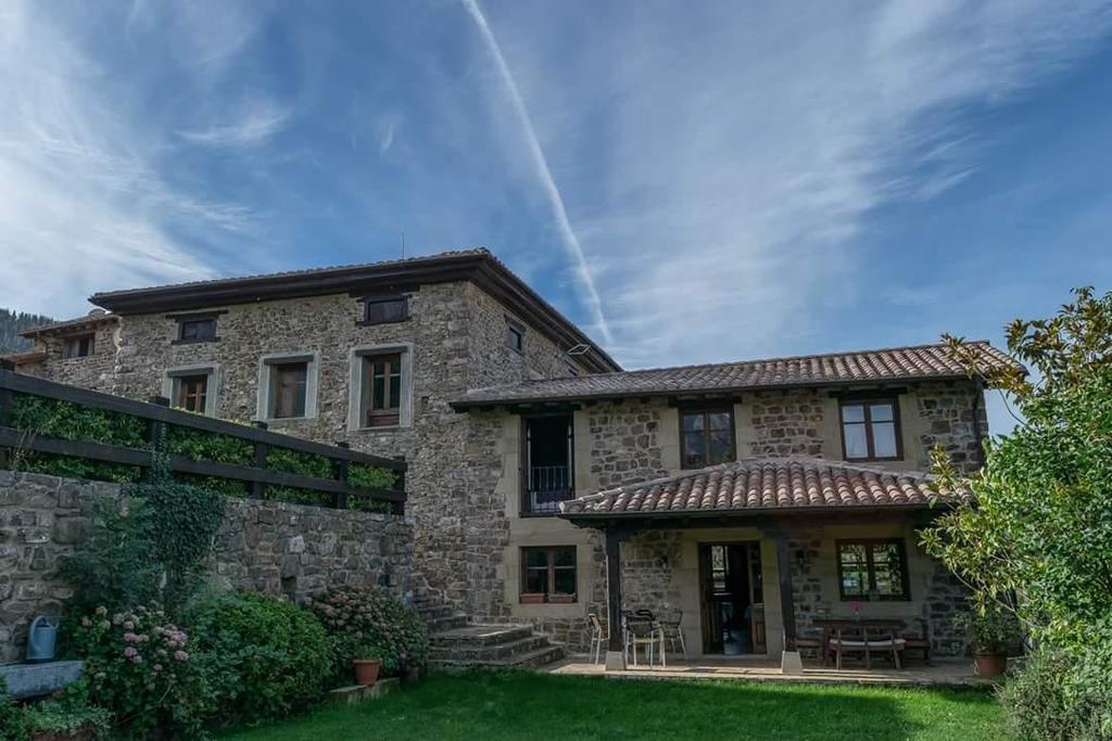 Gasthaus Mirador De Picos Aliezo Exterior foto